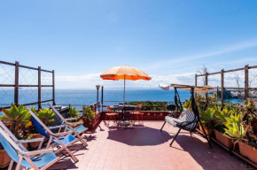 Alice Apartment with Terrace by Wonderful Italy Aci Castello